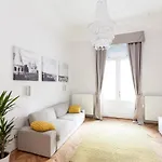 Bpr Sophisticated Astoria With Balcony Appartement