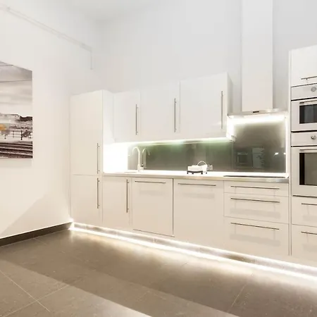 아파트 Bpr Sophisticated Astoria With Balcony 부다페스트