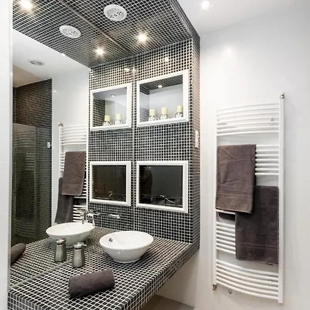 아파트 Bpr Sophisticated Astoria With Balcony 부다페스트