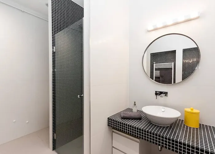 Apartment Bpr Sophisticated Astoria With Balcony Budapest
