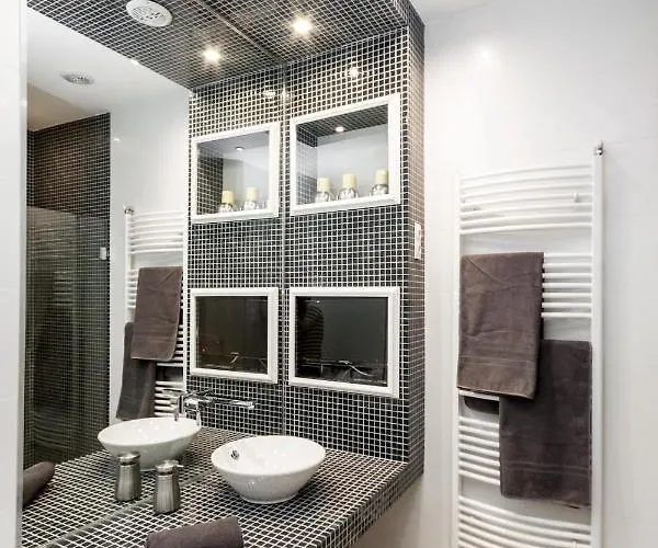 Apartment Bpr Sophisticated Astoria With Balcony Budapest